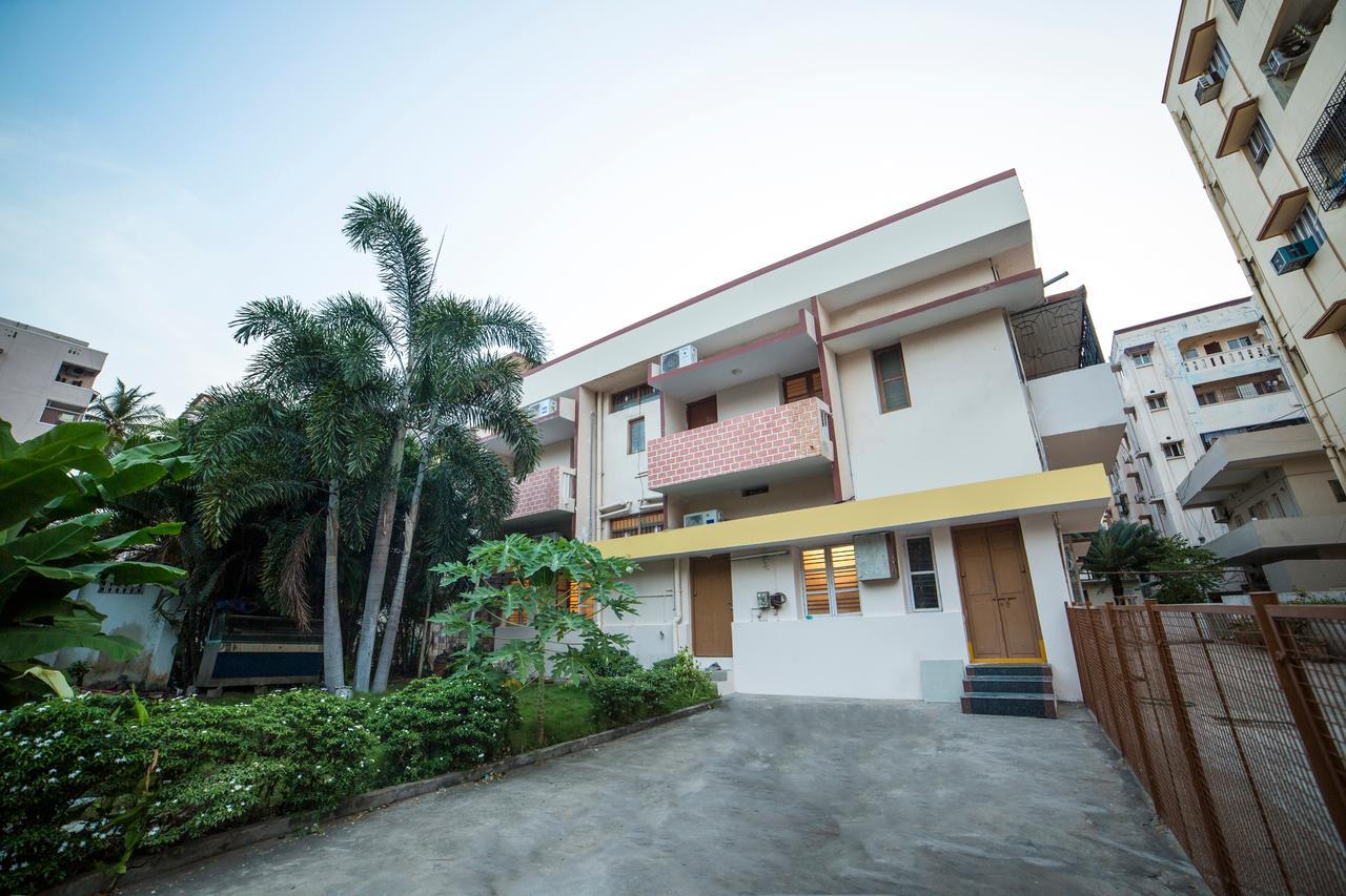 Hotel Oyo 13374 Vididhi Visakhapatnam Exterior foto