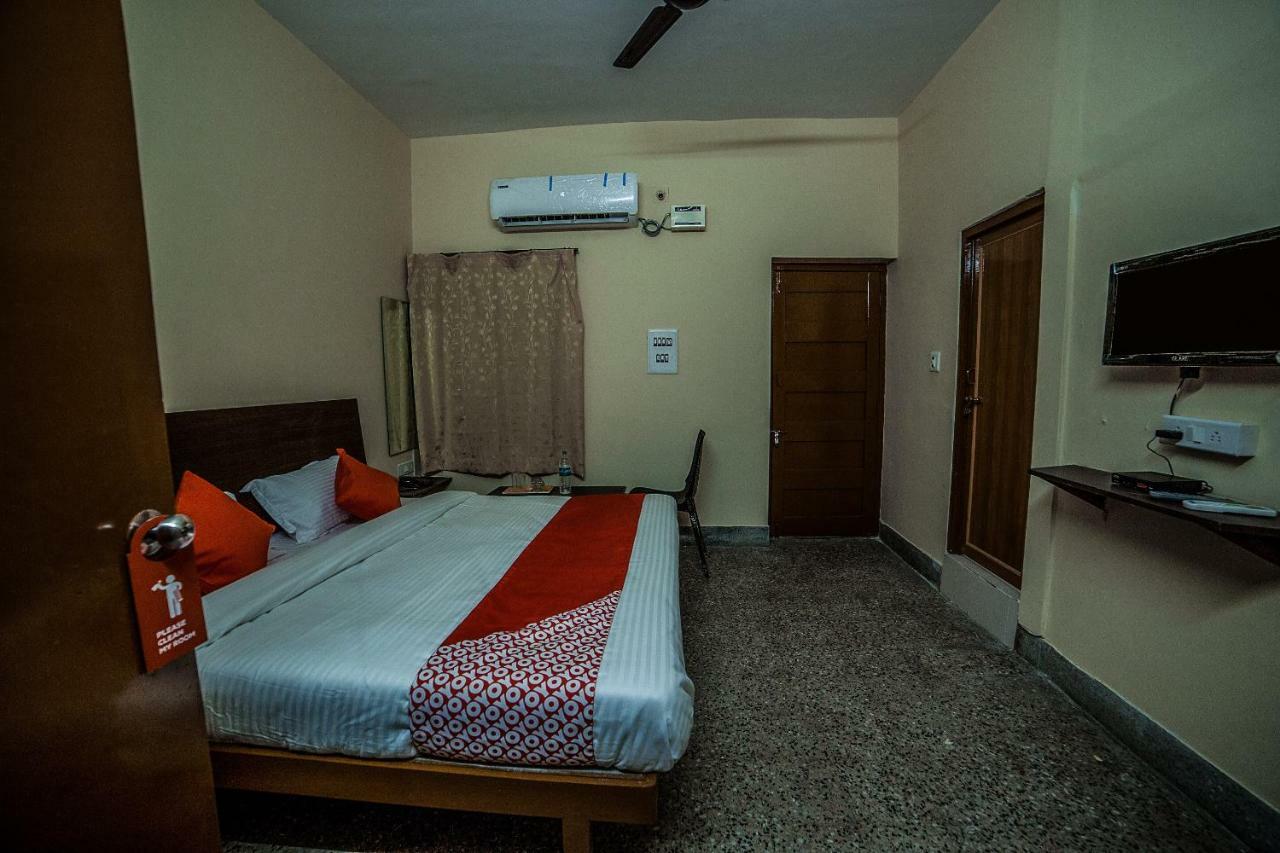 Hotel Oyo 13374 Vididhi Visakhapatnam Exterior foto