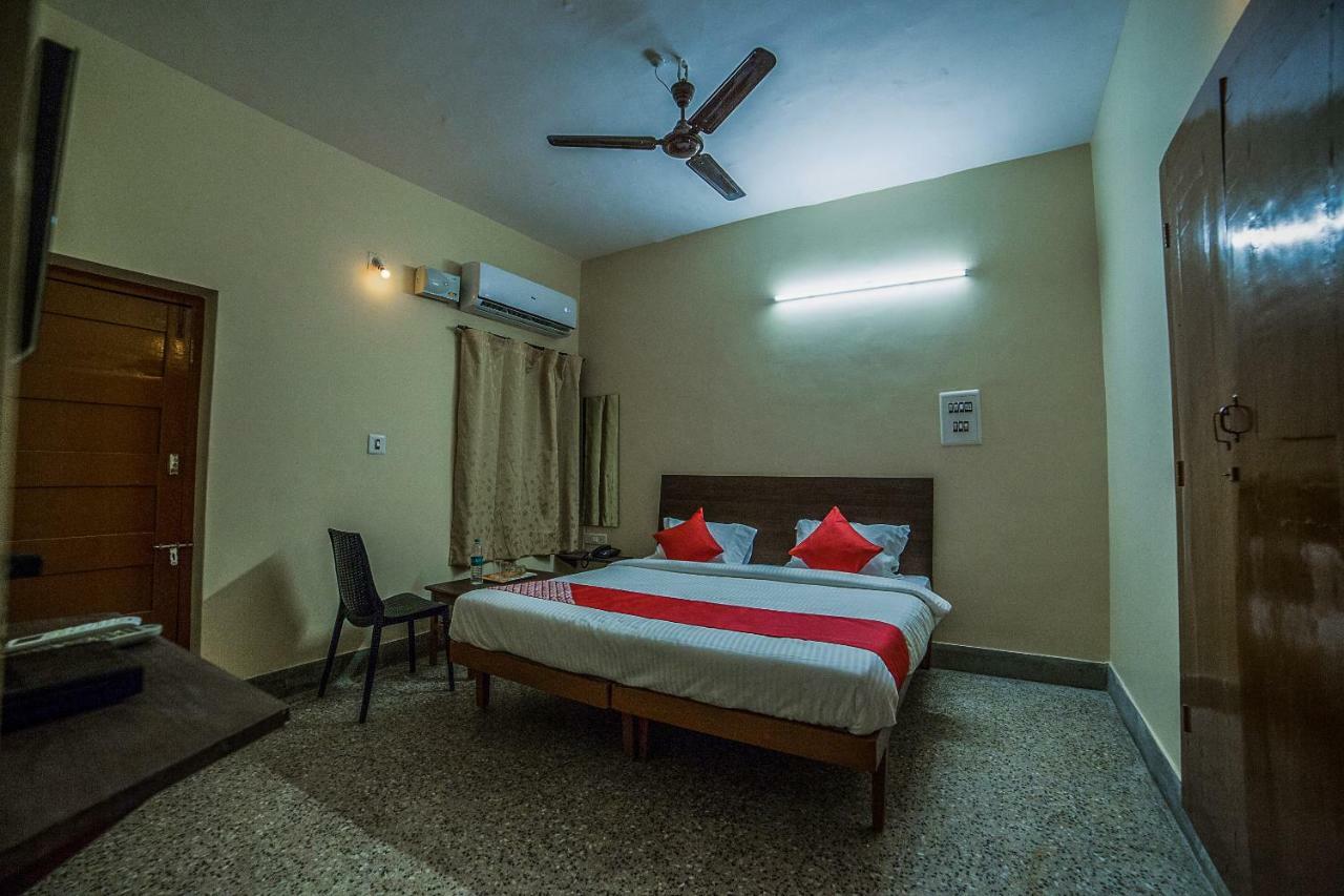 Hotel Oyo 13374 Vididhi Visakhapatnam Exterior foto